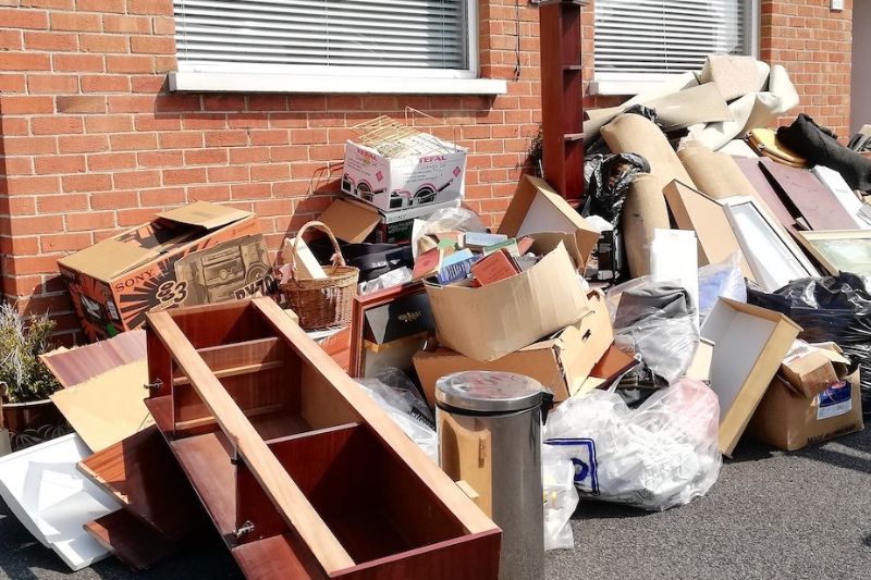 Garage Clearance Watford: Expert Services for Total Clearouts